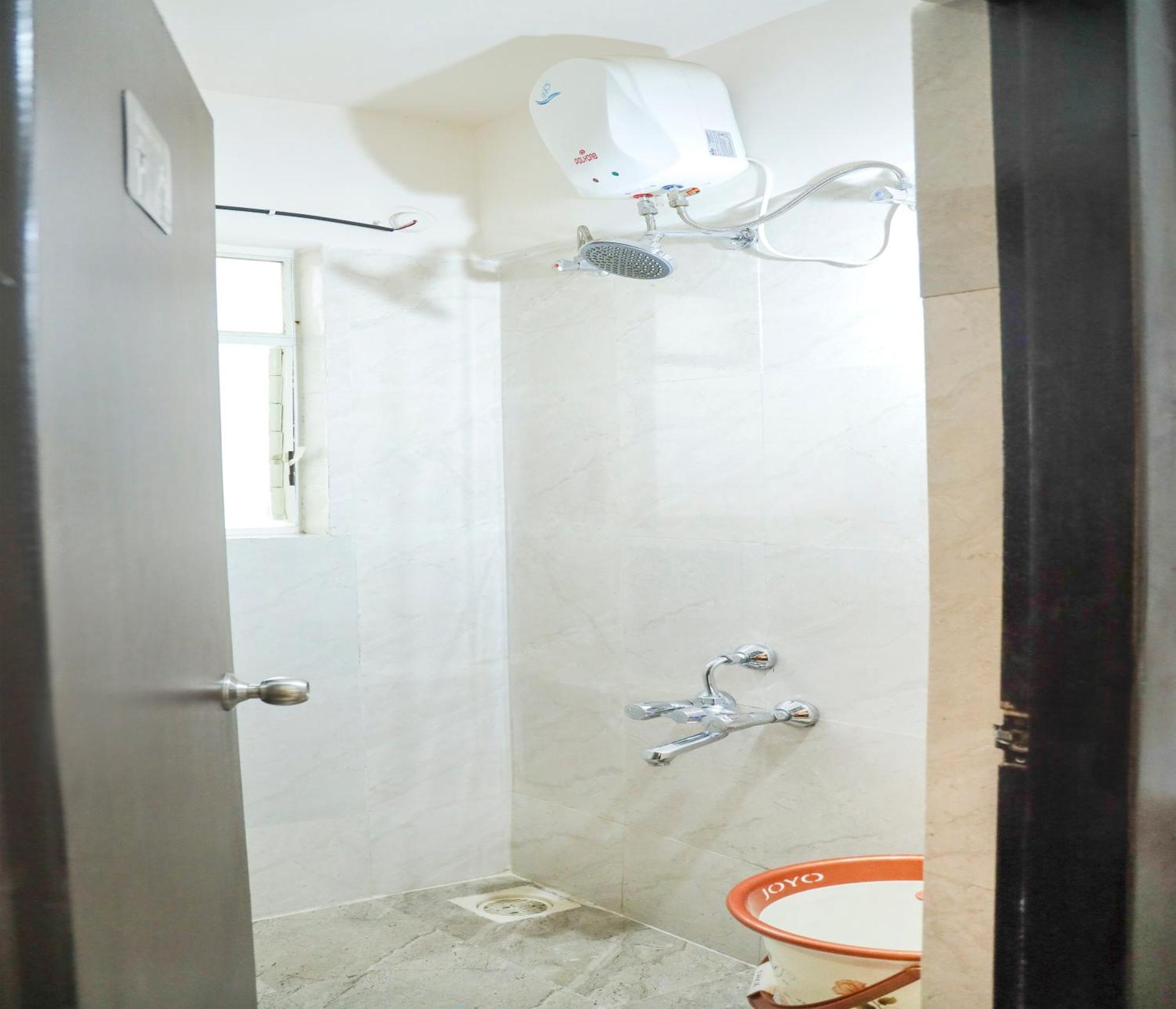 Copper 11 Service -sb Road, Shivaji Nagar, Apartment