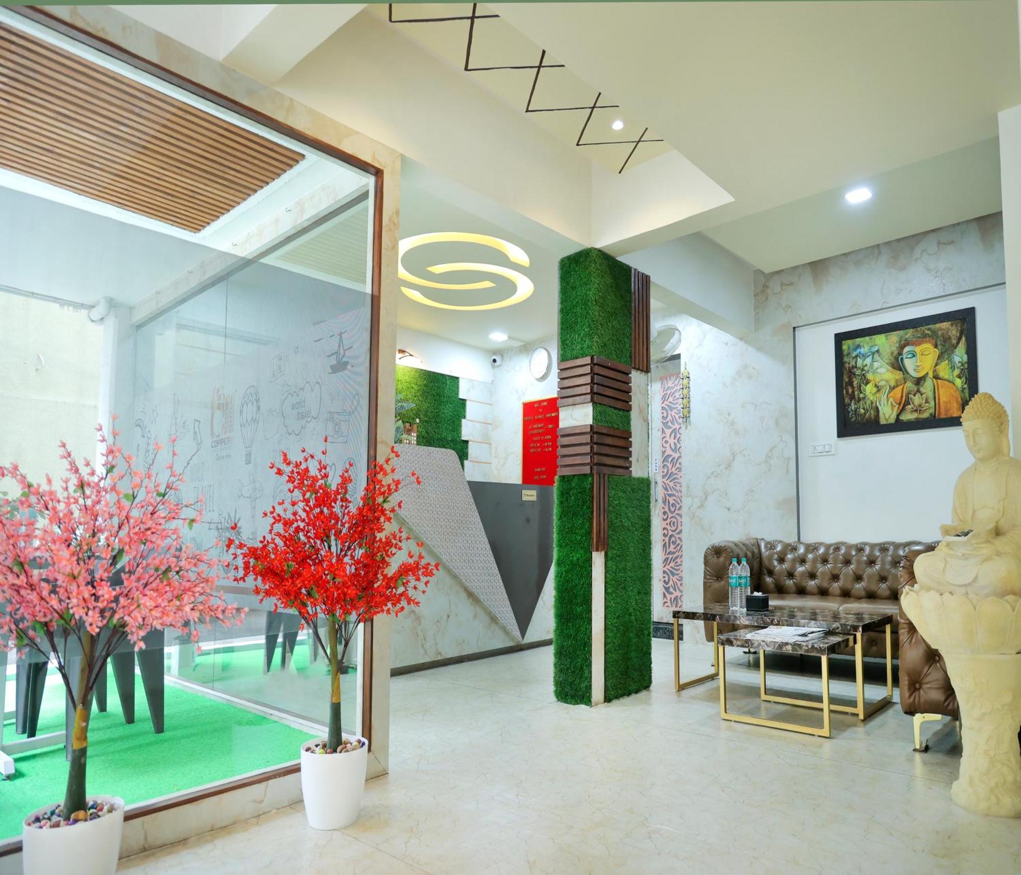 Copper 11 Service -sb Road, Shivaji Nagar, Apartment *