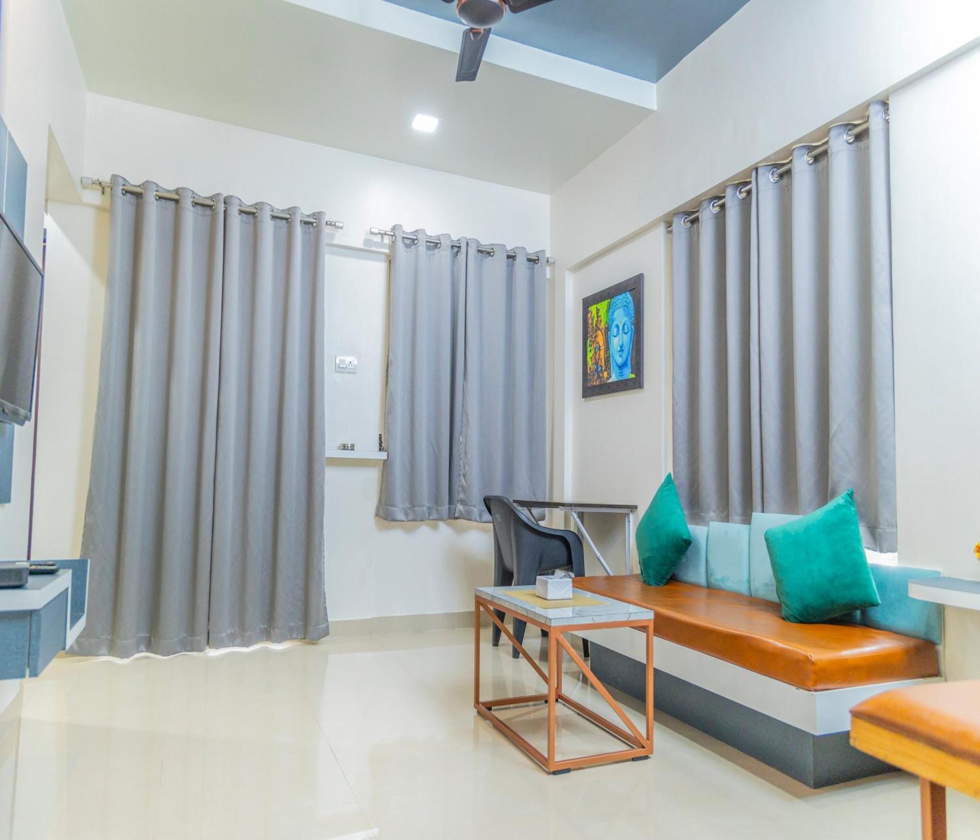 Copper 11 Service -sb Road, Shivaji Nagar, Apartment *