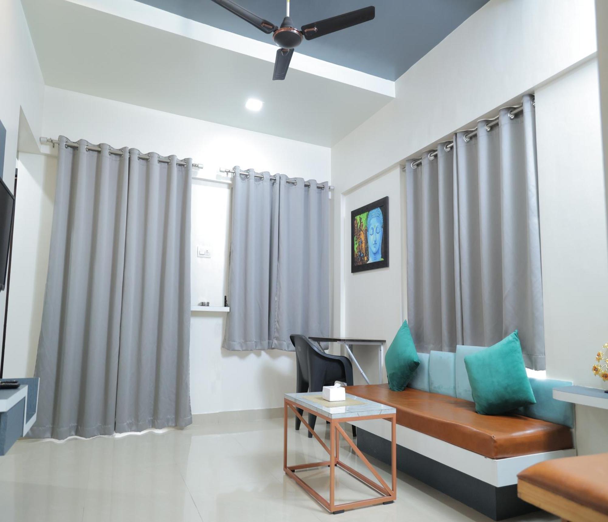 Apartment Copper 11 Service -sb Road, Shivaji Nagar, *
