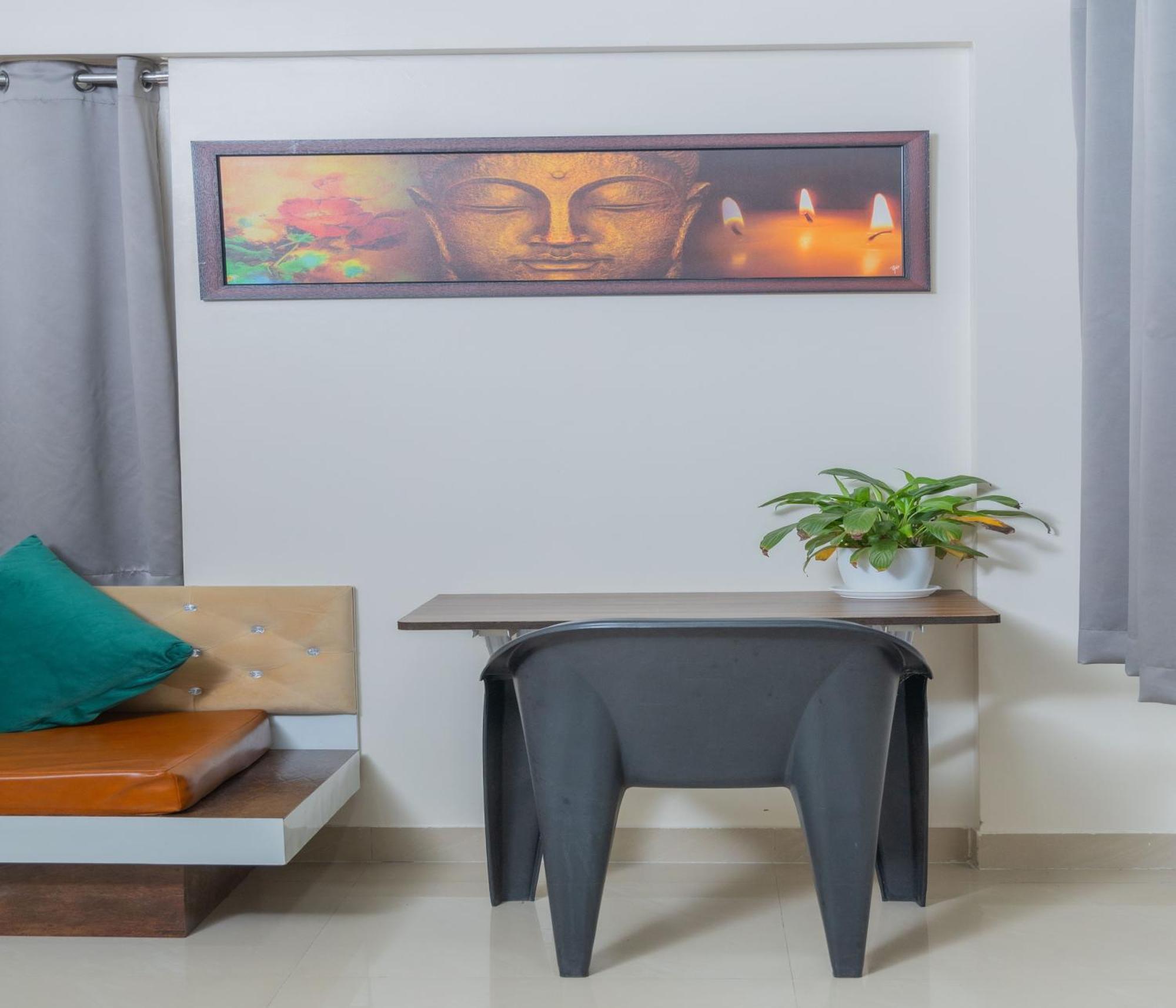 Copper 11 Service -sb Road, Shivaji Nagar, Apartment