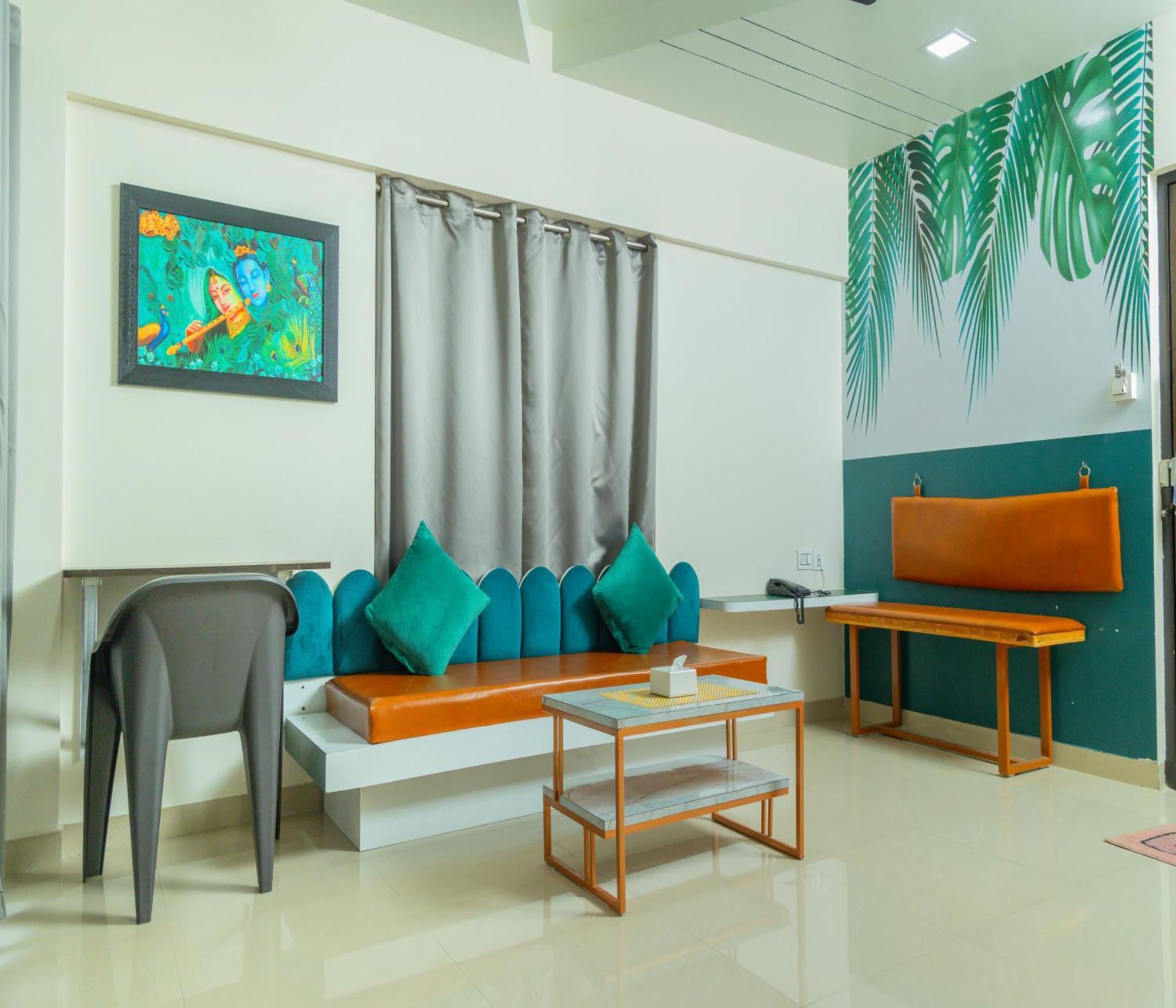 Copper 11 Service -sb Road, Shivaji Nagar, * Pune