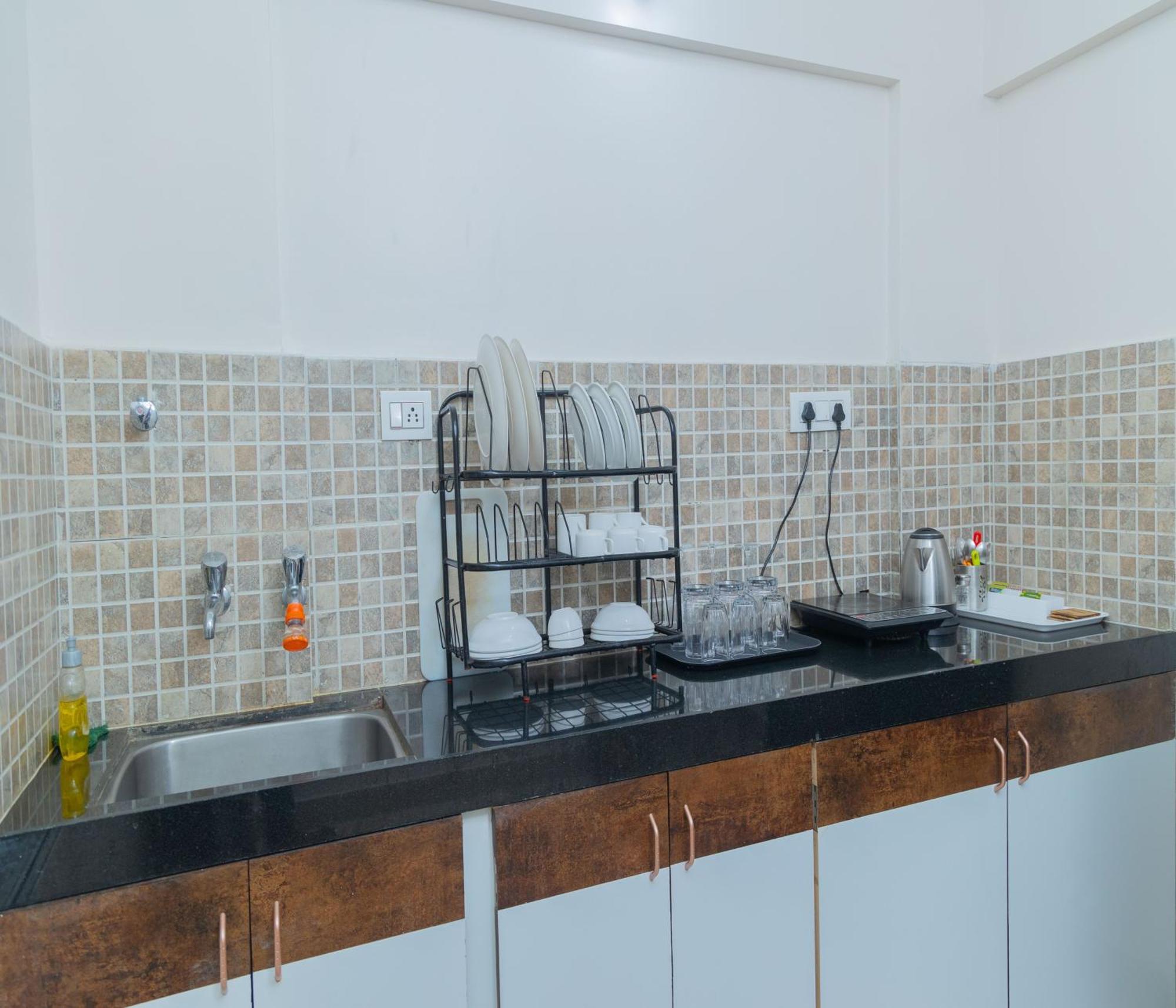 Copper 11 Service -sb Road, Shivaji Nagar, *