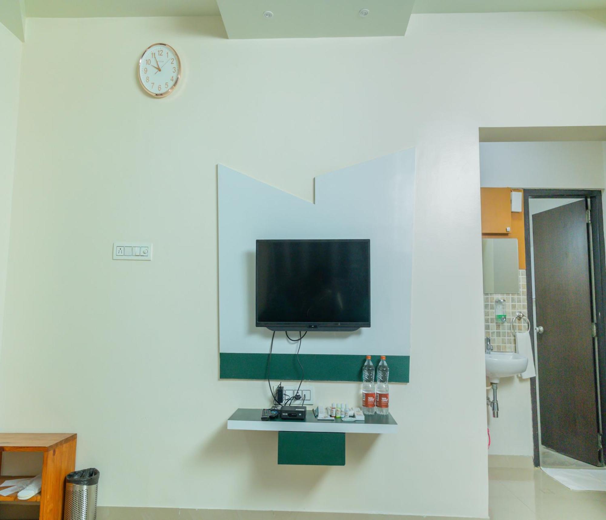 Copper 11 Service -sb Road, Shivaji Nagar,